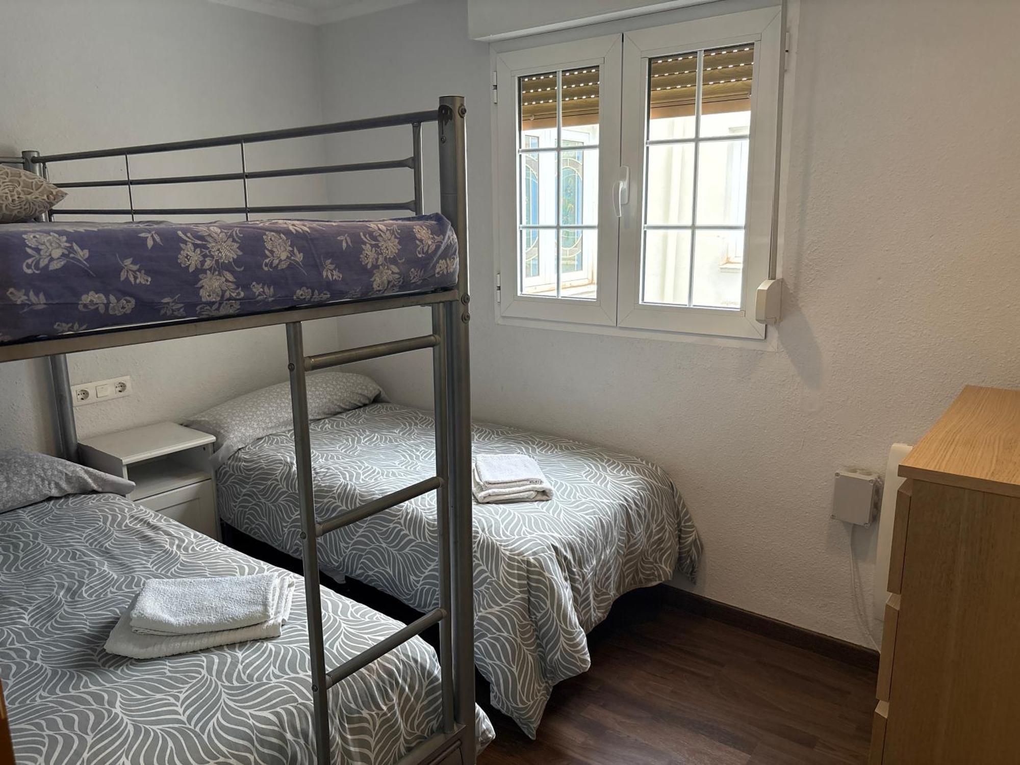 Apartamentos Centro Ciudad 2 Habitaciones Elda Eksteriør billede